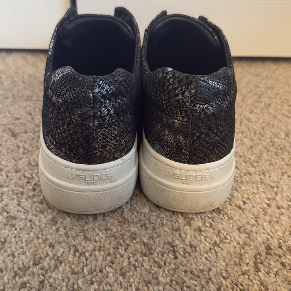 J/Slides snake print sneakers size 7.5 - Picture 5 of 7